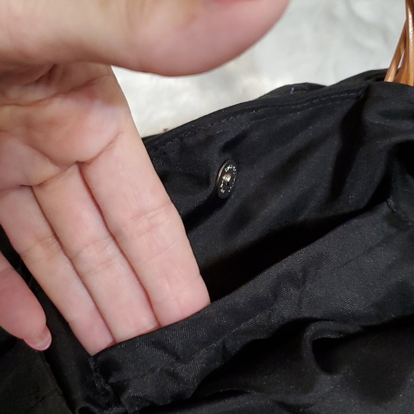 Rose embroidered•beaded•rattan/wood handles•black• - Picture 6 of 16